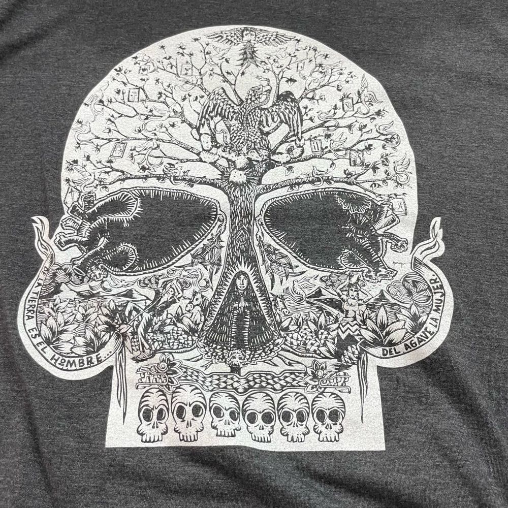 Skull grey shirt xl canvas